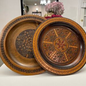 VTG Set Of 2 Polish Hand-Carved
Wooden Plate w/ Brass Inlay
Floral,